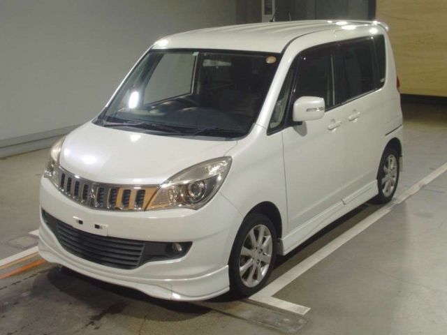 4011 Mitsubishi Delica d2 MB15S 2012 г. (TAA Hiroshima)